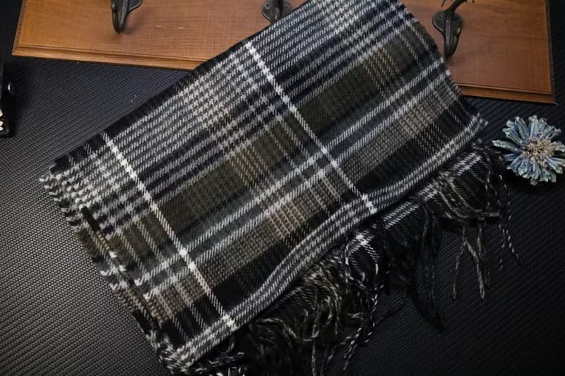 棕綠格紋羊毛圍巾紳士商務流蘇禮盒裝