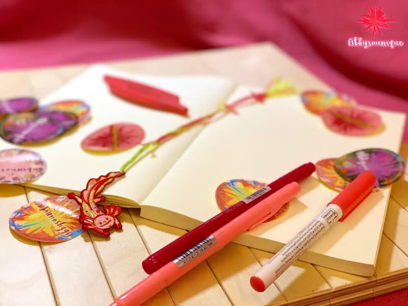 【預購】六角恐龍Hobby刺繡手編蠟線書夾