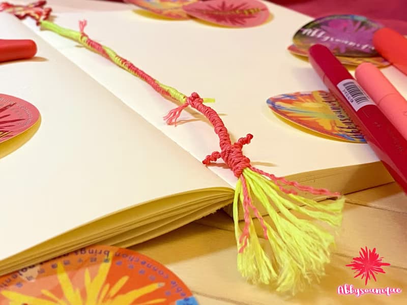 【預購】六角恐龍Hobby刺繡手編蠟線書夾
