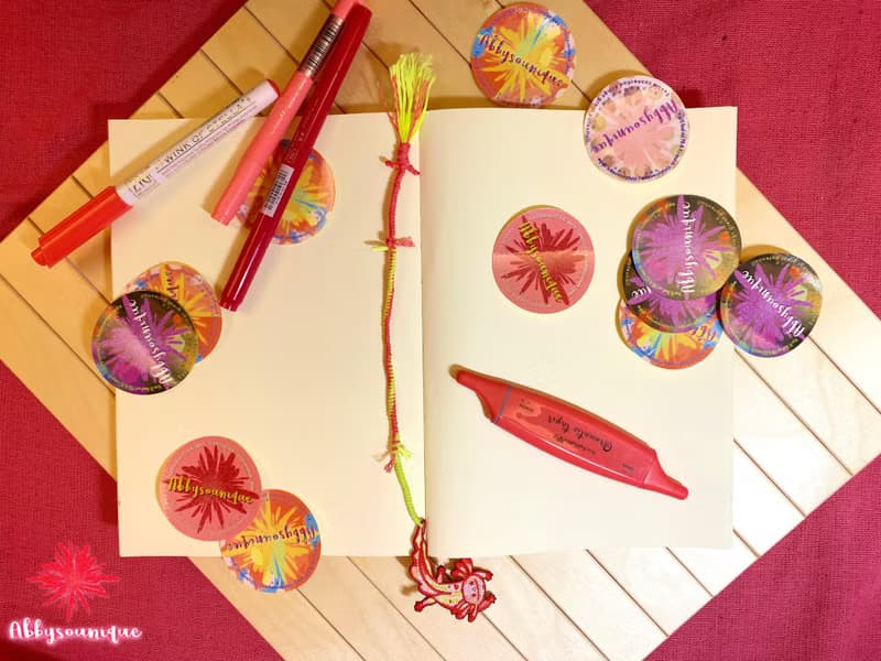 【預購】六角恐龍Hobby刺繡手編蠟線書夾