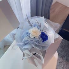靜月藍調 日本永生玫瑰花束