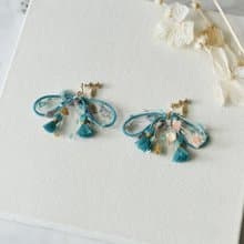 はる　タッセルつきリボンピアス・イヤリング/青葉 Green