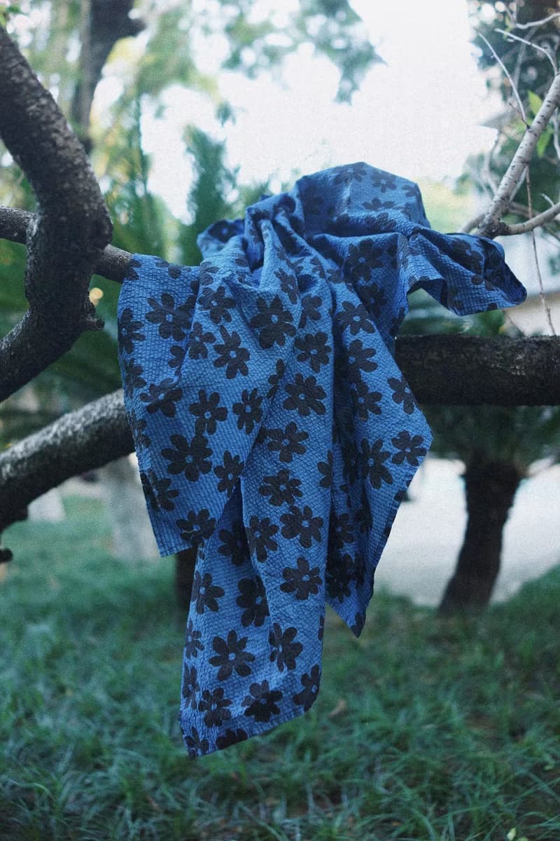 藍色 秋冬蓋布披肩圍巾 環保成品植物藍染 花朵鹽縮純棉泡泡棉