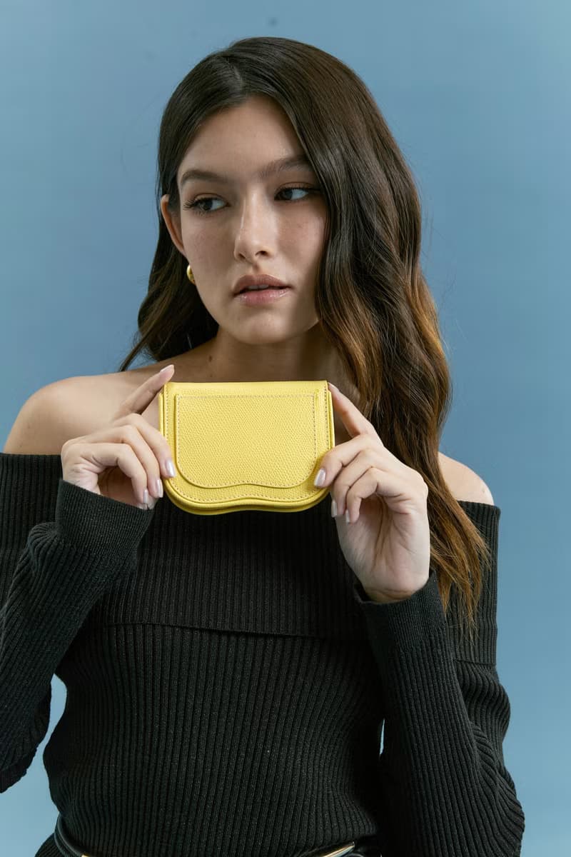 Wave wallet (textured leather collection)