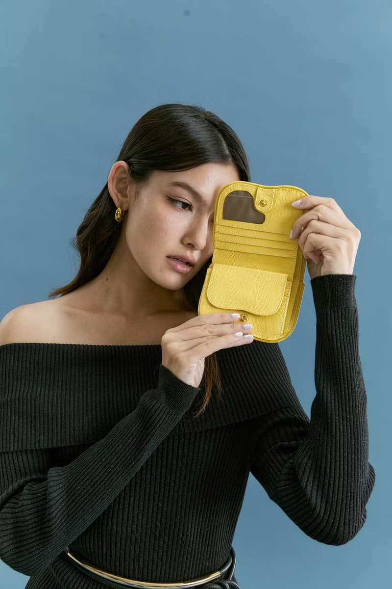 Wave wallet (textured leather collection)