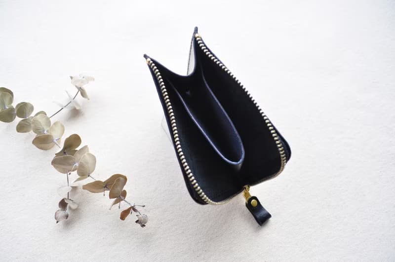 L型皮革拉鍊錢包-經典黑(鱷魚壓紋植鞣牛皮)