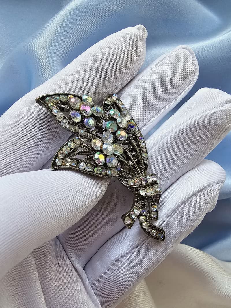 優雅黑珠寶彩鑽花束胸針/別針/復古珠寶/vintage西洋古董飾品