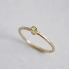 K18 Peridot birthstone ring [R050K18PD]