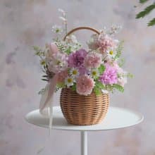 生日 祝賀 喬遷  榮升 花籃 康乃馨 禮物 花束