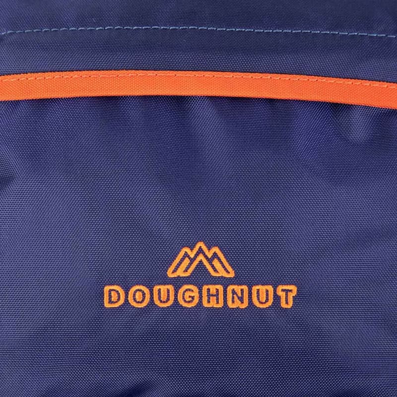 【DOUGHNUT】15吋 防潑水 後背包 大學包 水壺格 減壓背帶-藍 YU