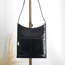 【 日本直送　名牌中古包 】Salvatore Ferragamo ショルダーバッグ ブラック ガンチーニ レザー クロコ型押し vintage gpf38m