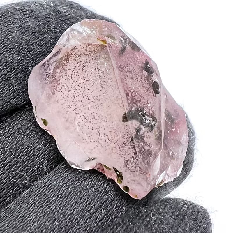 山丘。 原礦  療癒  一圖一物 擺件 淨化 l 花園水晶共生綠簾石 l