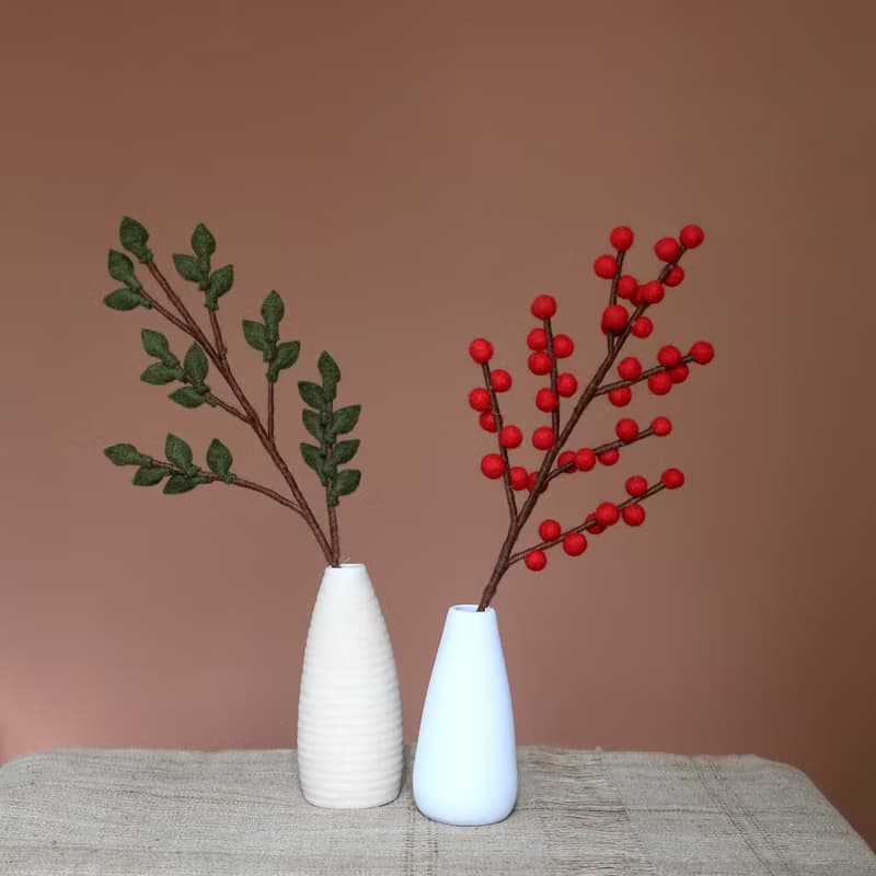 羊毛氈插花植物・紅冬青