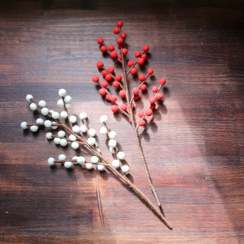 羊毛氈插花植物・紅冬青