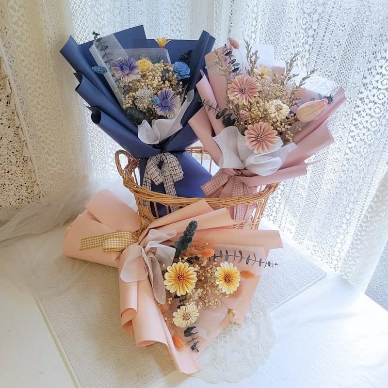 索拉太陽花花束。禮物。附提袋