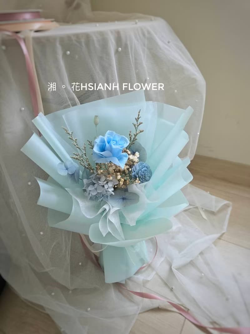 七夕永生玫瑰中花束