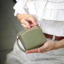 Anna (Pistachio Green): Mini wallet, short wallet, cow leather, Bifold Zipper