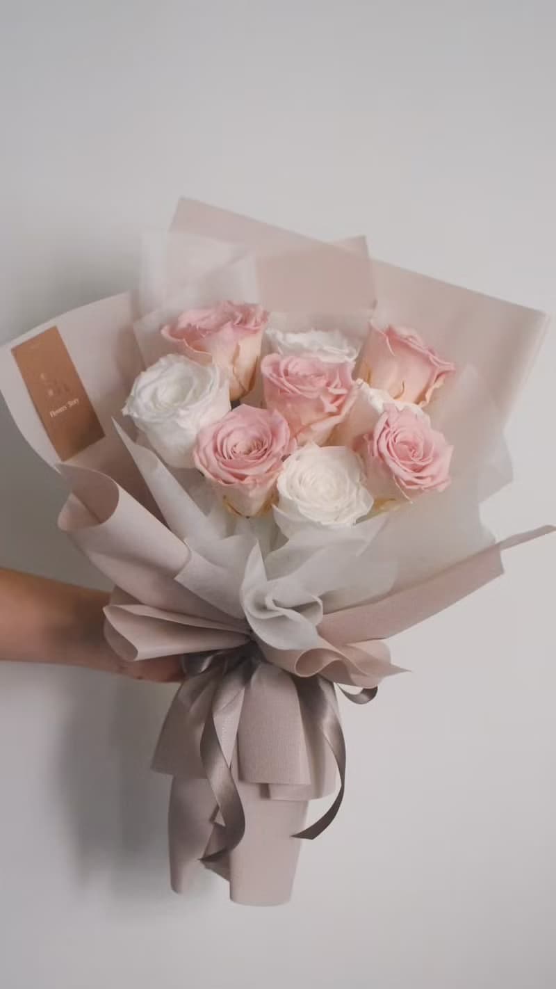 /粉白玫瑰9朵花束/七夕 紀念日 周年 生日 儀式感 畢業 母親節