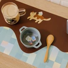 貓咪狗勾巧克力冰藍糖粒皮革餐墊 餐桌墊防水防油 隔熱餐墊