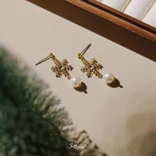雪花銅片珍珠耳環 聖誕節禮物 聖誕節
