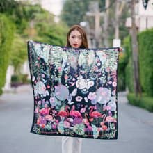 愛鳥系列 - (黑色)浪漫紅鶴絲巾／圍巾（Love birds - Romantic Flamingo Scarf in Black colour）