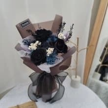 個性藍黑色系永生玫瑰花束x4朵玫瑰
