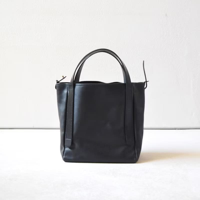 日本手工植鞣革 輕巧柔軟手提包  Made in Japan  by TEHA' AMANA