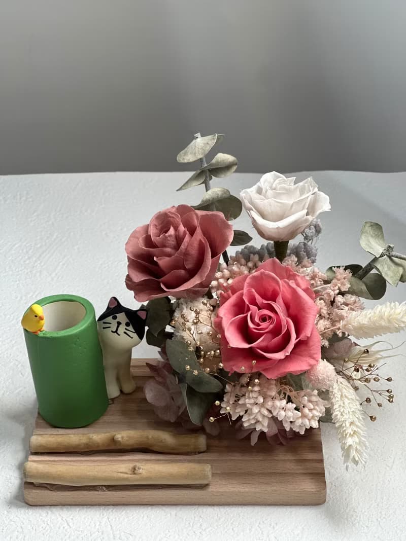 永生花名片座筆筒 辦公室療癒小物 開幕花禮