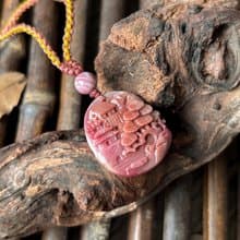 【一物一圖】天然鹽源瑪瑙 雕刻 小山水牌 手編繩 項鍊