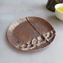 手製赤銅皺摺杯托