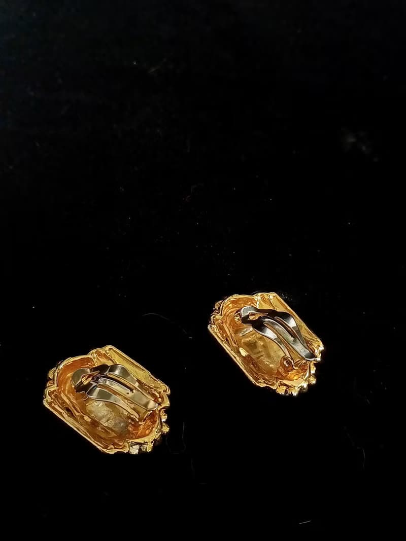 vintage jewelry  古典華麗盾型夾式耳環