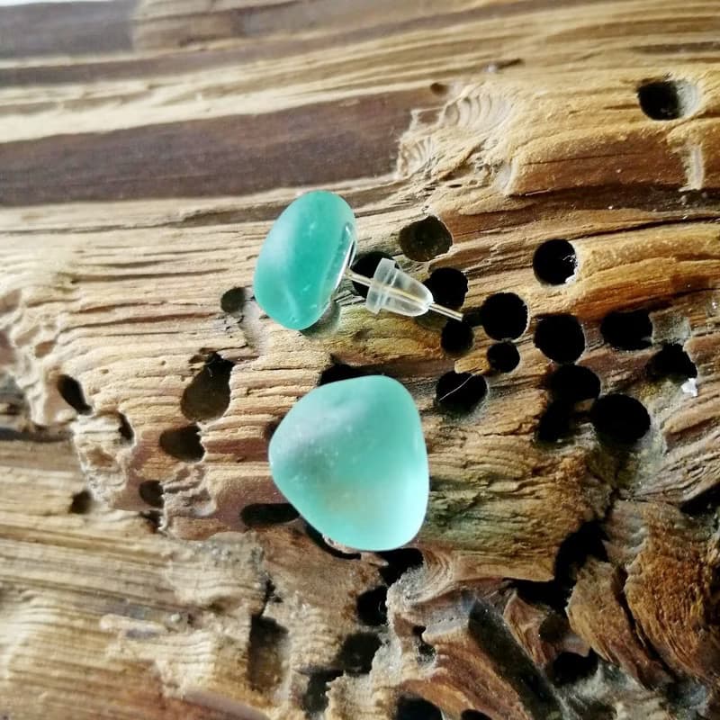 Sea Glass Stud Earrings 海玻璃耳環 Aqua Sea Glass Earrings 海廢飾品Blue Sea Glass Jewelry