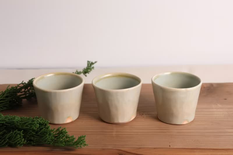 青黃梅灰小茶杯