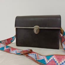 Vintage collection 黑色皮革硬殼掀蓋肩/斜背包