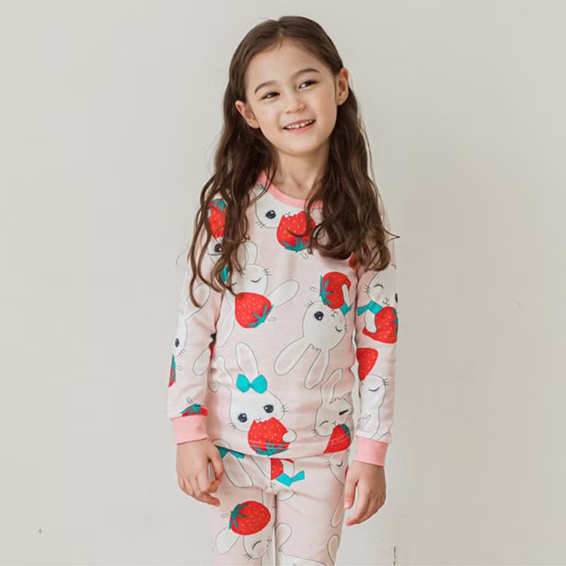 兔兔的草莓時光-舒棉雲柔衣長袖韓國童裝-K19030