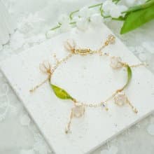 【白色六瓣 鈴蘭手鏈 】 手工原創銅線樹脂 新娘結婚 禮物 水晶花
