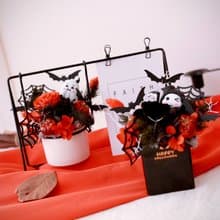 惡魔的微笑。桌禮 永生花 節慶 萬聖節 鞦韆