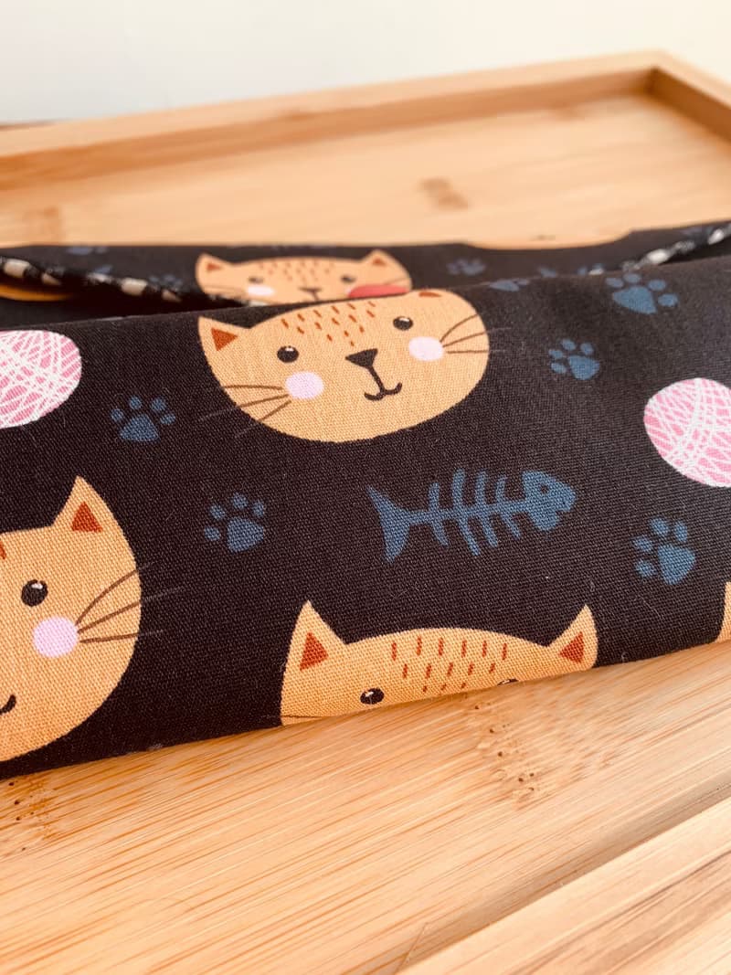 文青風環保筷袋  喵星人足跡 閃亮黑 手作餐具袋.交換禮物.