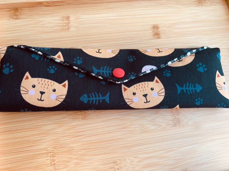 文青風環保筷袋  喵星人足跡 閃亮黑 手作餐具袋.交換禮物.