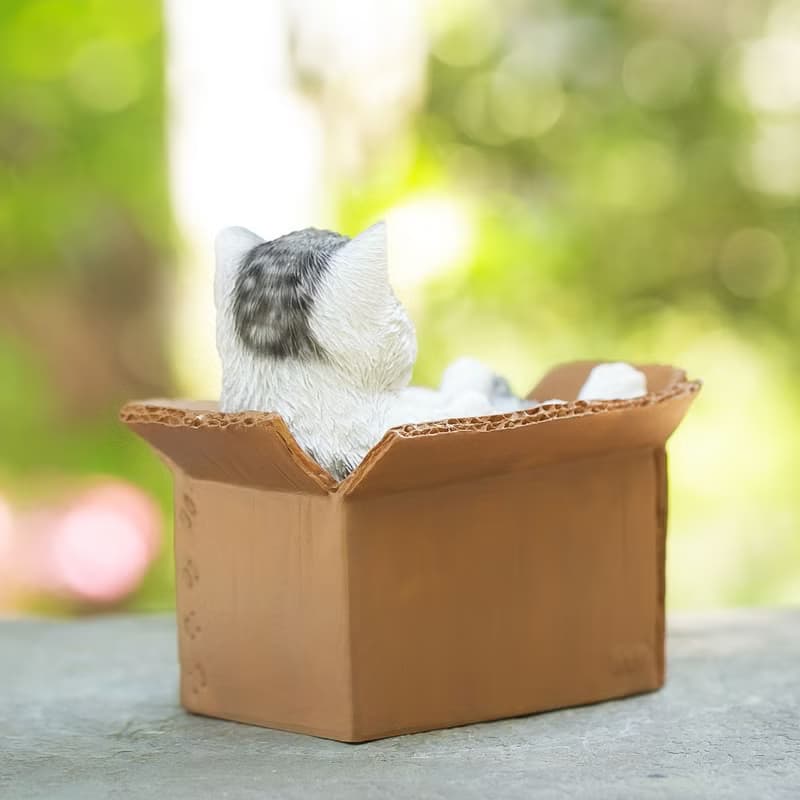 デバリエ【正規品】ca237-s 猫の置物 サバトラ 小物入れ レジン製 ギフト 誕生日プレゼント