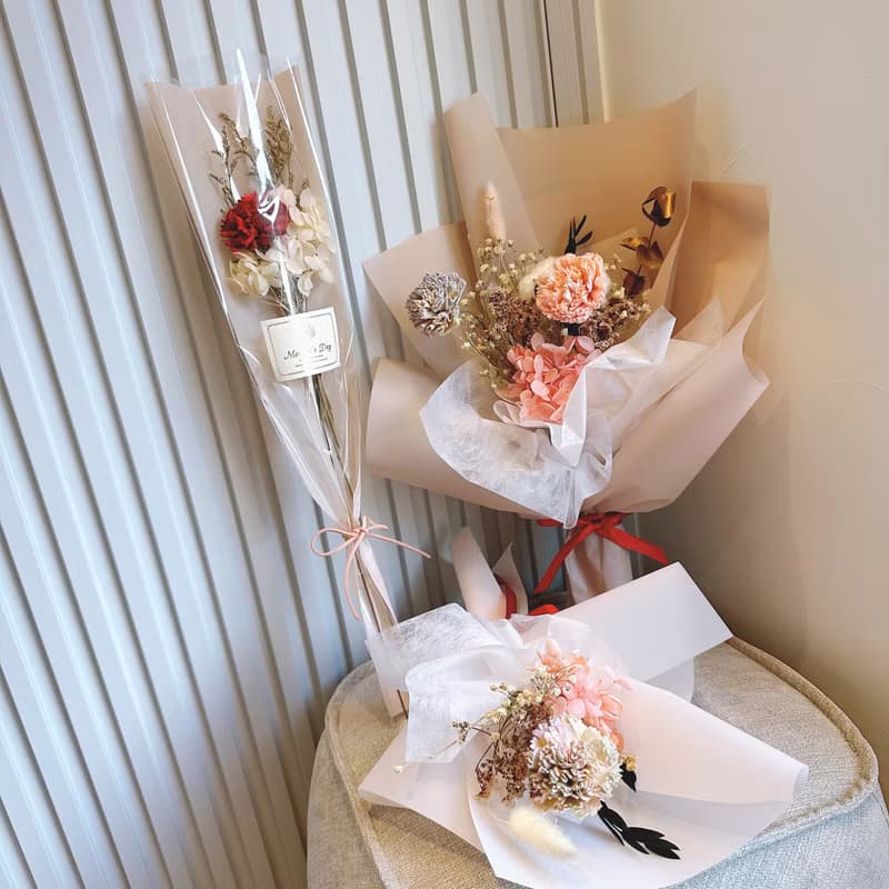 母親節中花束。母親節花束。花束。康乃馨。母親節花禮