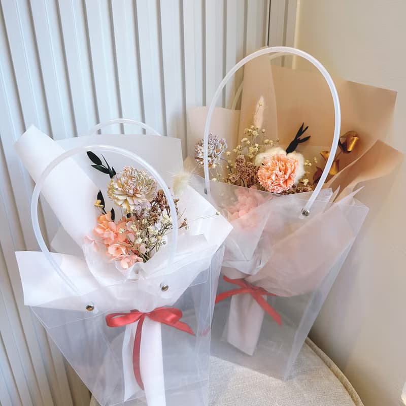 母親節中花束。母親節花束。花束。康乃馨。母親節花禮