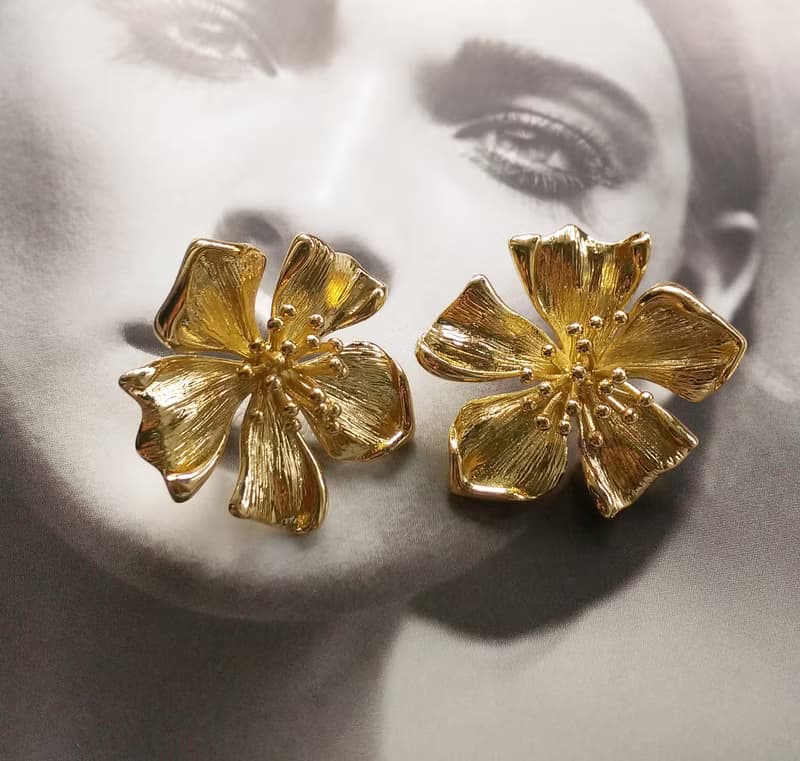 Vintage Jewelry 西洋古董飾品 BAUBLEBAR 立體花卉 針式耳環