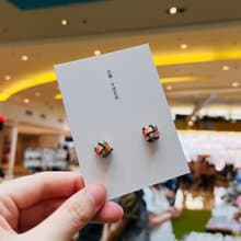 【防敏感皮革耳環】雙色結-橙拼灰綠色