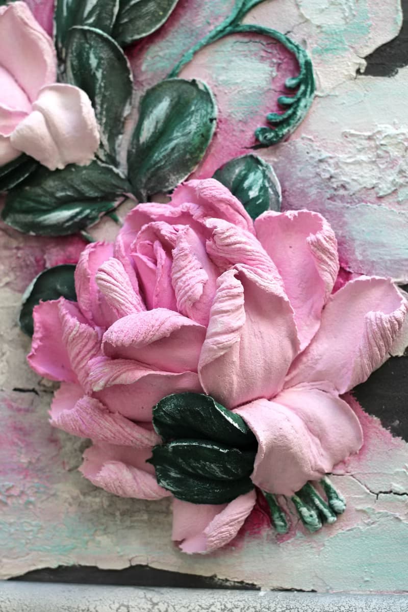Roses, sculptural painting, an original interior accent and a good gift idea.