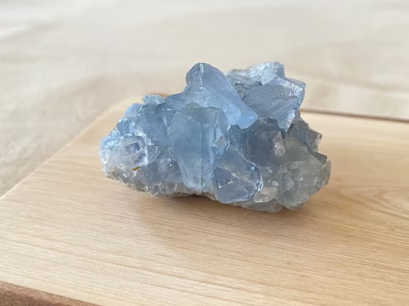 空色 || 天青石 贈質感櫸木小底座 晶簇擺件 風水 淨化心靈