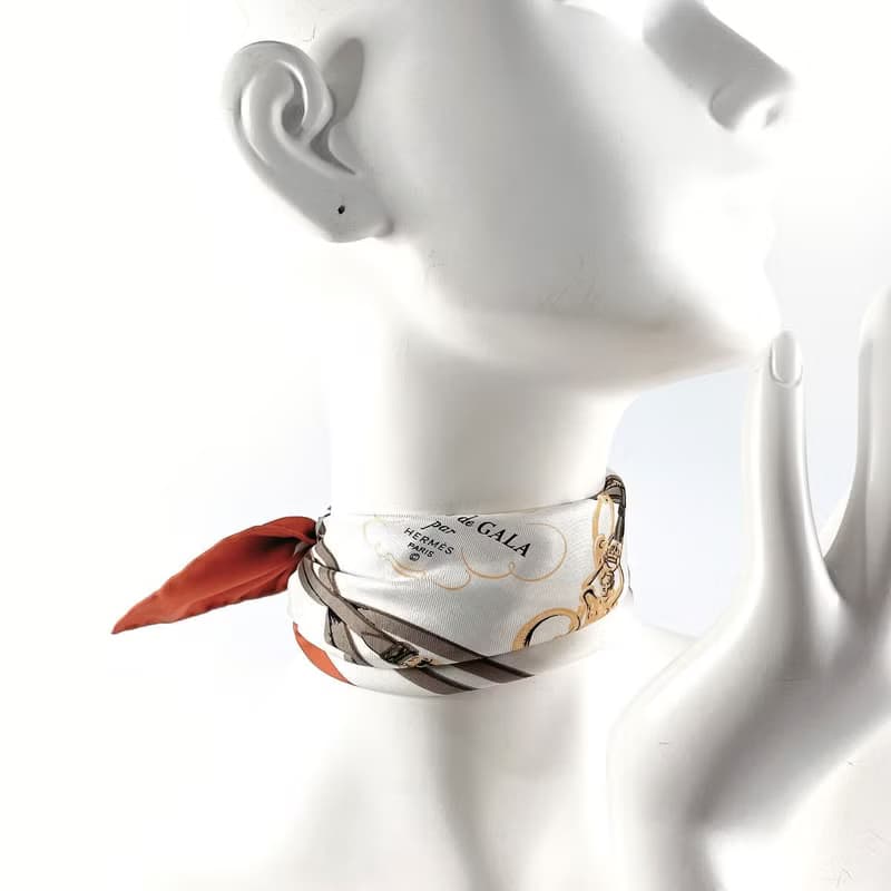 【日本直送 中古美品】エルメス HERMES カレ 45 プチカレ スカーフ 正方形 BRIDES de GARA ブリッド ドゥ ガラ シルク100%