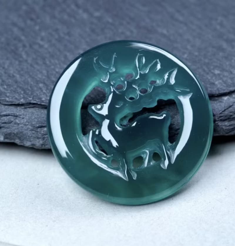 冰藍水翡翠巧雕一鹿有您 | 天然翡翠A貨 | 送禮