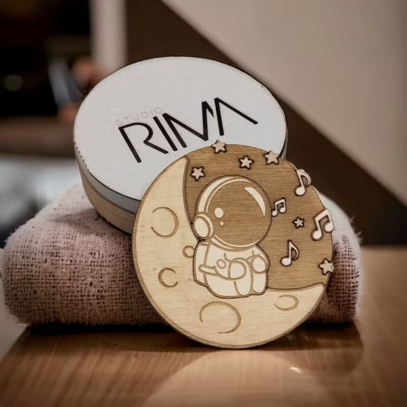 Cute Astronauts Wooden Coaster Set – Playful Astronaut Themed Wooden Coasters