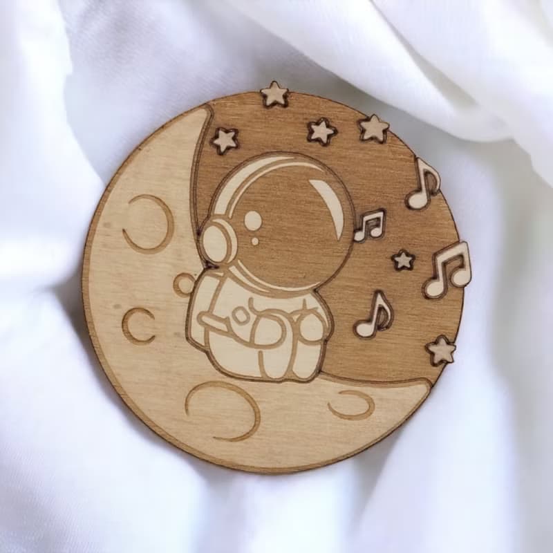 Cute Astronauts Wooden Coaster Set – Playful Astronaut Themed Wooden Coasters